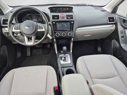 Used 2018 Subaru Forester 2.5i Premium AWD/4WD image 17