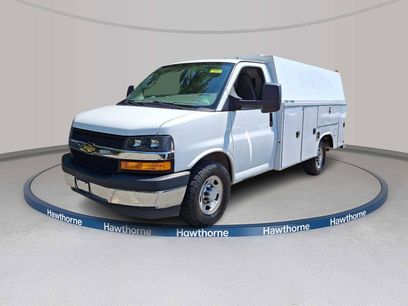 Used 2017 Chevrolet Express 3500 Van 139