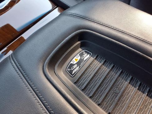 Used 2020 Cadillac Escalade Luxury RWD image 26