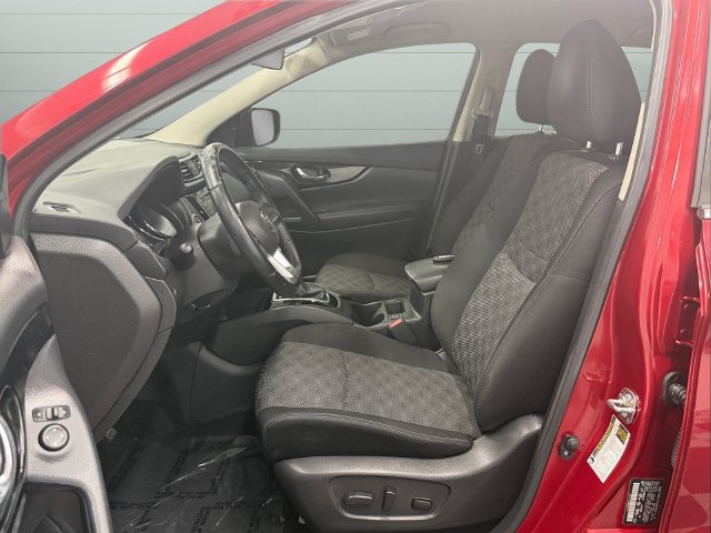 Certified 2021 Nissan Rogue Sport SV FWD image 12