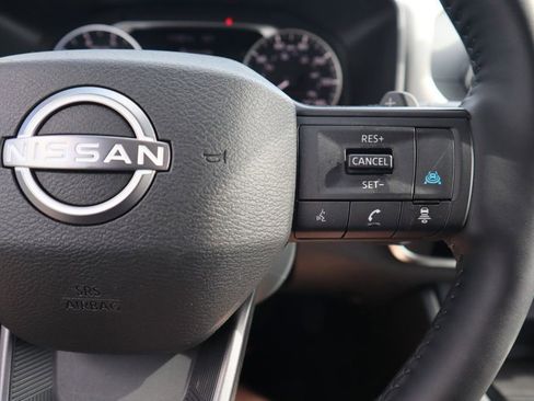Certified 2025 Nissan Rogue SV AWD/4WD image 22
