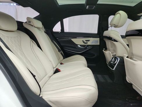 Used 2015 Mercedes-Benz S 550 4MATIC Sedan image 34