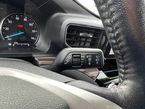 Used 2023 Ford Explorer Limited image 23