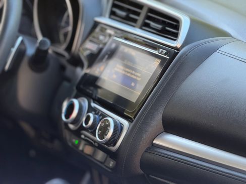 Used 2015 Honda Fit EX-L image 34