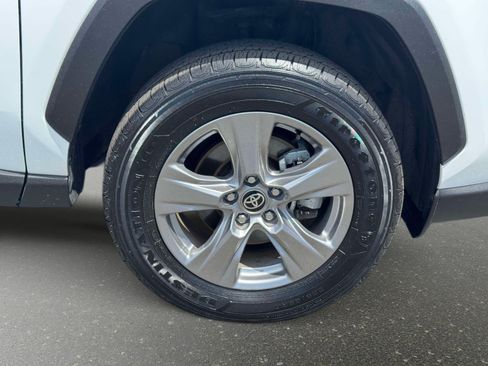 Certified 2025 Toyota RAV4 XLE AWD/4WD image 9