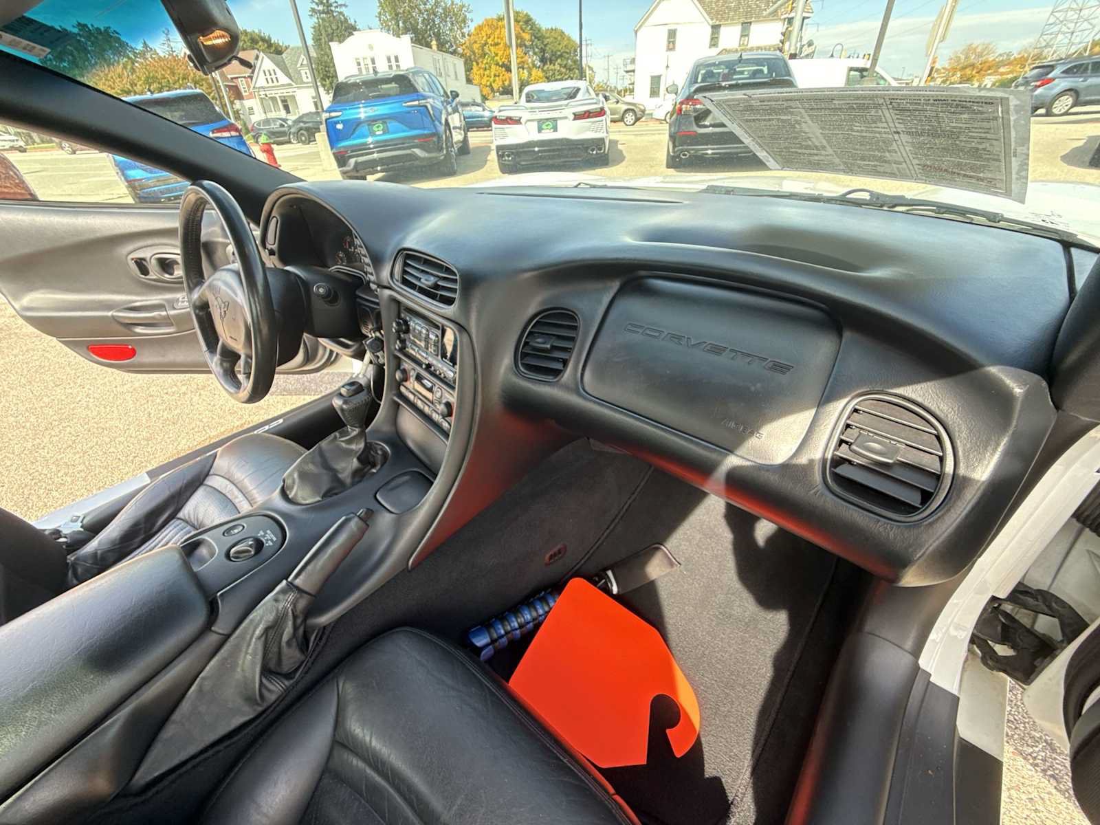 Used 1998 Chevrolet Corvette Coupe w/ Memory Pkg RWD image 25