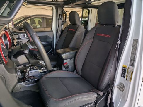 Used 2023 Jeep Wrangler Unlimited Rubicon AWD/4WD image 23