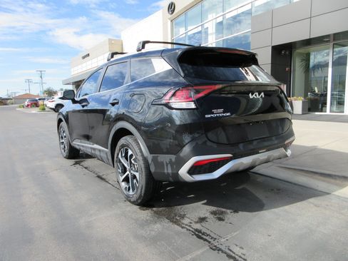 Used 2023 Kia Sportage EX AWD/4WD image 5
