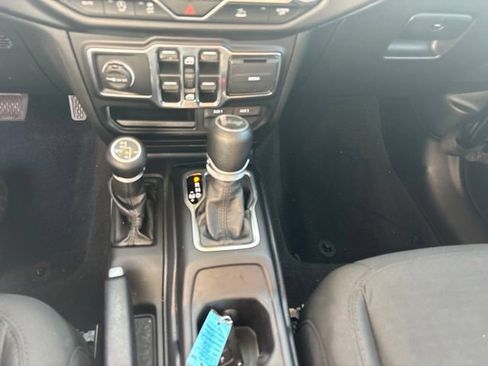 Used 2021 Jeep Wrangler Unlimited Sport AWD/4WD image 13