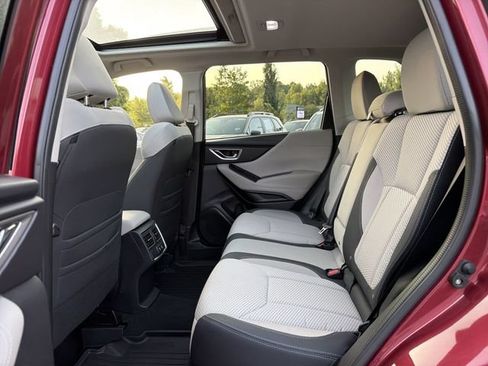 Used 2023 Subaru Forester Premium AWD/4WD image 13