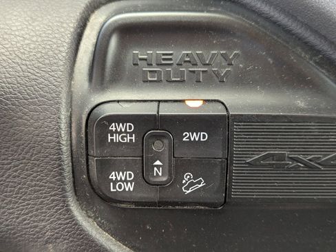 Used 2024 RAM 2500 Big Horn w/ Off Road Package AWD/4WD image 16