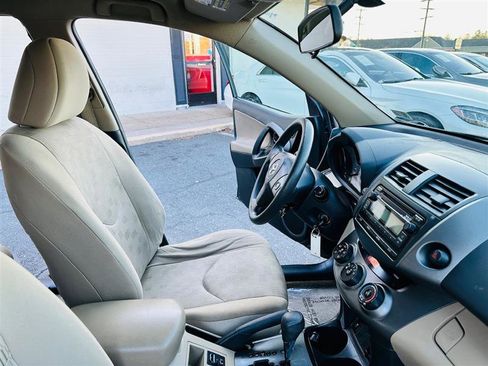 Used 2012 Toyota RAV4 4WD image 14