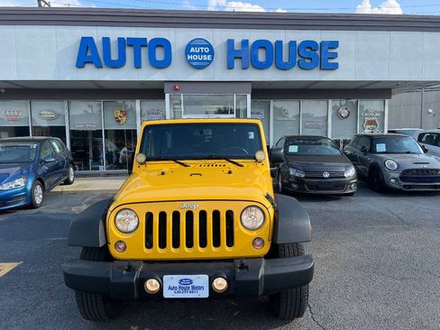 Used 2015 Jeep Wrangler Unlimited Sport w/ Power Convenience Group AWD/4WD image 2