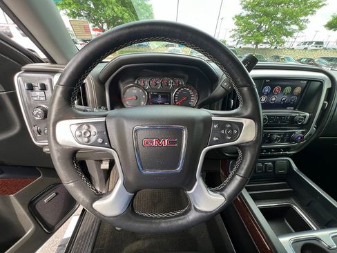 Used 2015 GMC Sierra 1500 SLT w/ SLT Crew Cab Value Package AWD/4WD image 41
