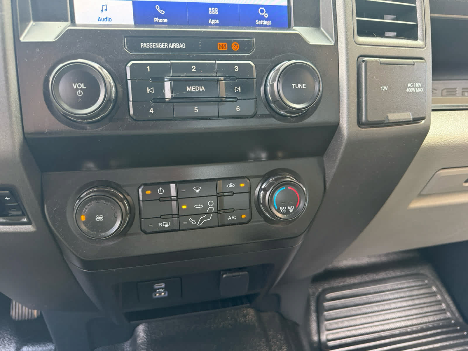 Used 2022 Ford F250 XL w/ STX Appearance Package AWD/4WD image 14