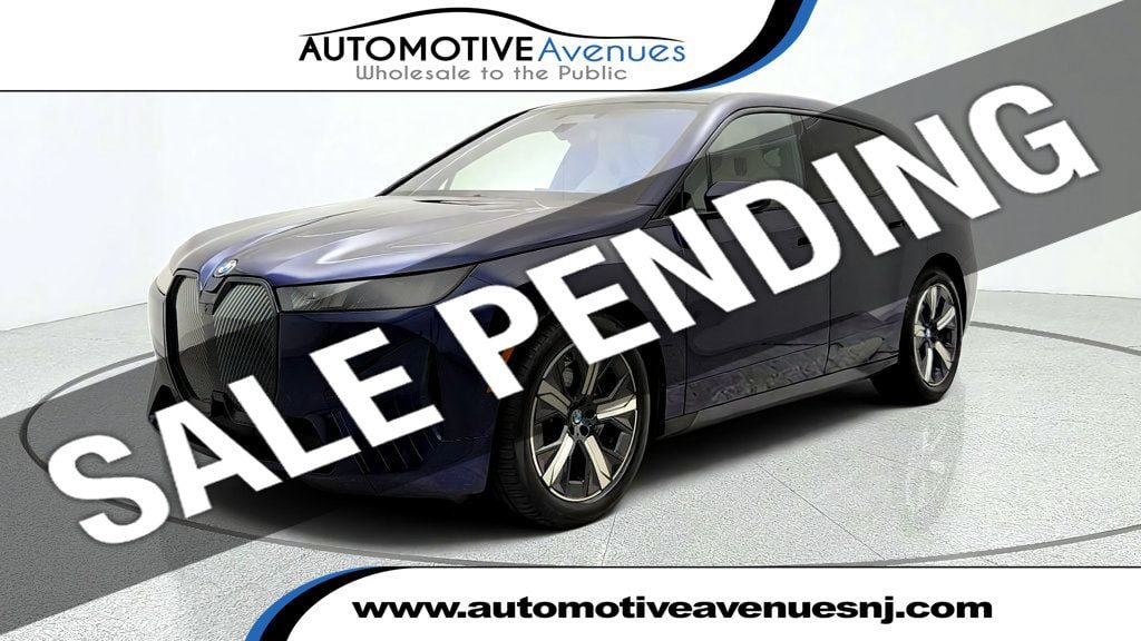 Used 2026 BMW iX xDrive60 w/ Executive Package AWD/4WD image 1