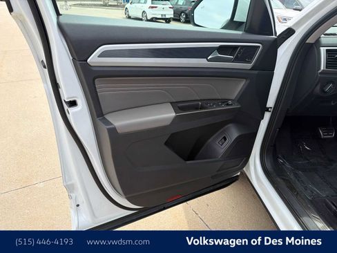 Used 2023 Volkswagen Atlas SEL Premium AWD/4WD image 23