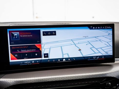 New 2026 BMW 330i xDrive Sedan w/ M Sport Package image 28