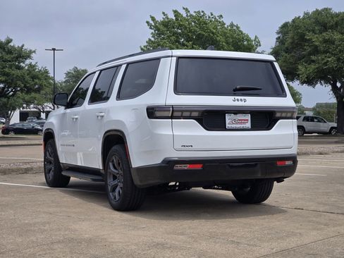 New 2026 Jeep Grand Wagoneer Limited AWD/4WD image 4