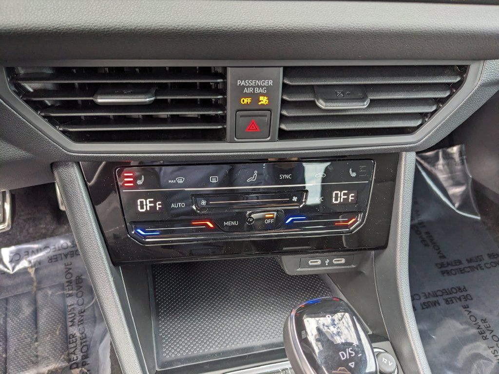 Used 2026 Volkswagen Jetta Sport FWD image 30