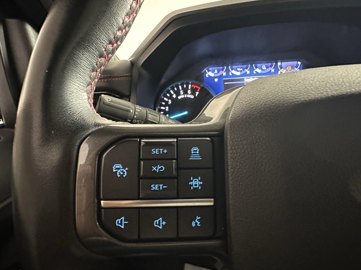 Used 2023 Ford Expedition Limited AWD/4WD image 35