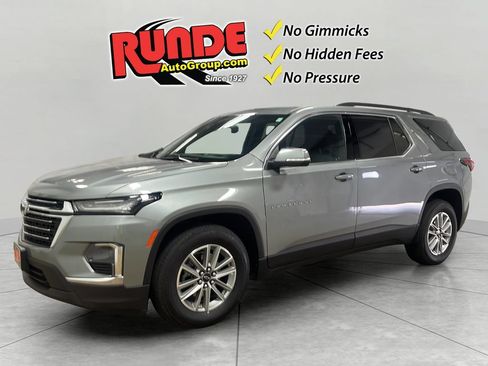 Used 2023 Chevrolet Traverse LT AWD/4WD image 1