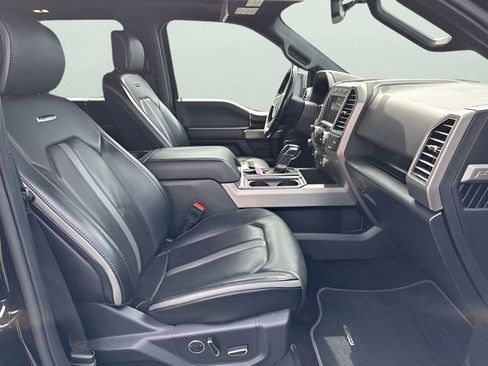Used 2018 Ford F150 Platinum w/ Equipment Group 701A Luxury AWD/4WD image 15