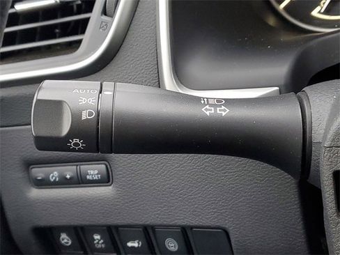 Used 2021 Nissan Murano SV image 20