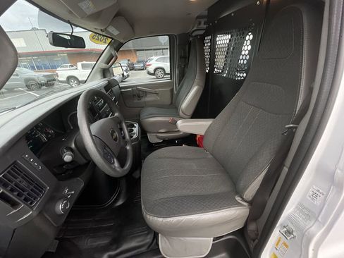 Used 2025 Chevrolet Express 2500 w/ Driver Convenience Package RWD image 17