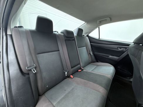 Used 2017 Toyota Corolla LE image 37