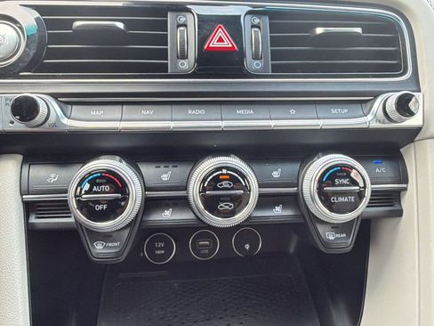 Used 2023 Genesis G70 2.0T w/ Sport Prestige Package image 17