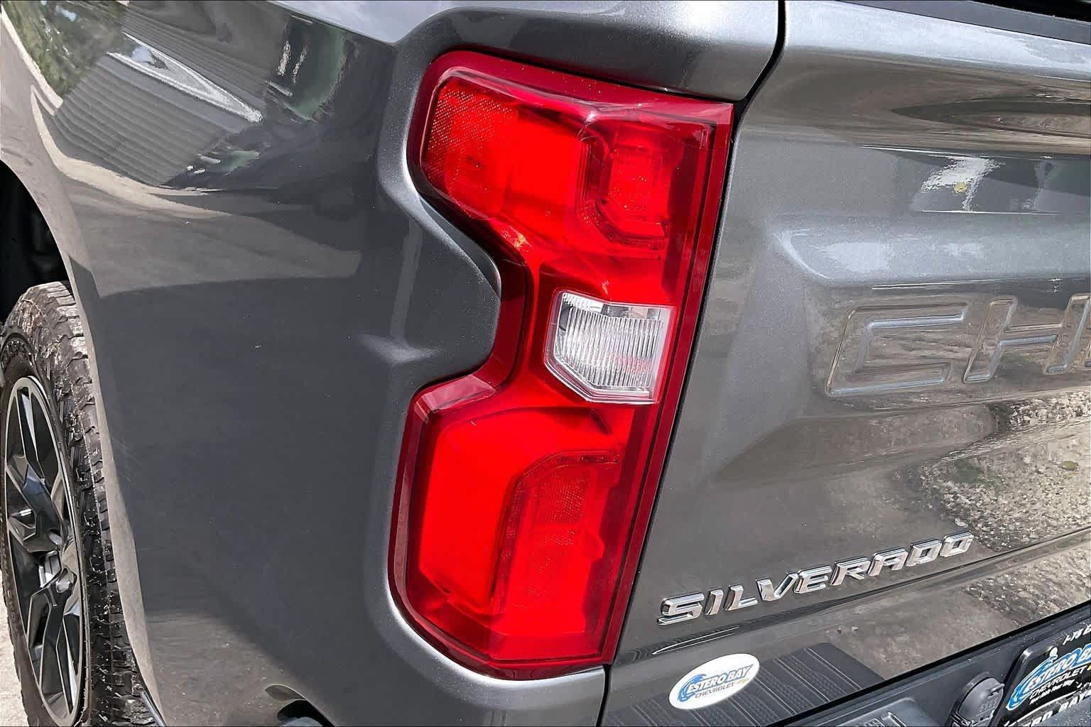 Used 2022 Chevrolet Silverado 1500 Custom AWD/4WD image 28