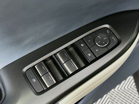 Used 2024 Lexus RZ 450e Premium w/ Accessory Package (Z1) image 18