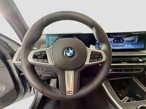 New 2026 BMW X5 xDrive40i w/ M Sport Package AWD/4WD image 11