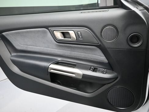 Used 2020 Ford Mustang Shelby GT350 w/ Technology Package image 19