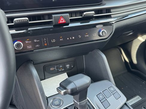 Used 2026 Kia Sportage EX w/ EX Panorama Roof Package image 23