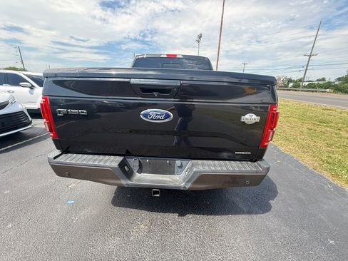 Used 2015 Ford F150 King Ranch w/ Equipment Group 601A Luxury AWD/4WD image 4