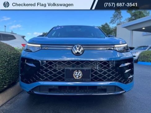 Used 2026 Volkswagen Tiguan SE R-Line AWD/4WD image 12