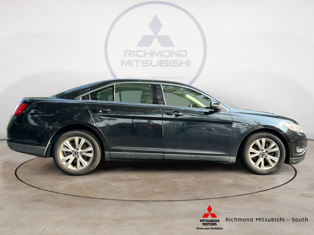 Used 2011 Ford Taurus SEL w/ 201A Rapid Spec Order Code FWD image 2