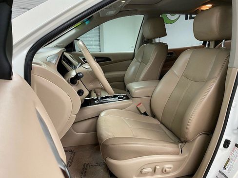 Used 2015 Nissan Pathfinder Platinum w/ Family Entertainment Package image 10