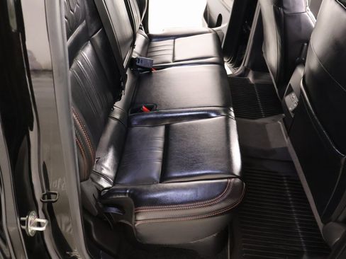 Used 2023 Nissan Frontier PRO-4X w/ Pro-4X Premium Package image 15