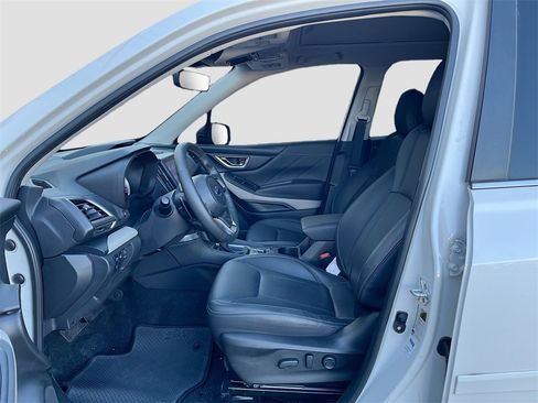 Used 2024 Subaru Forester Limited image 22