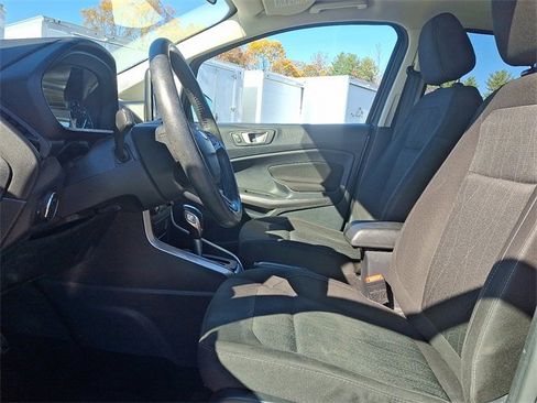Used 2020 Ford EcoSport SE w/ SE Convenience Package image 10