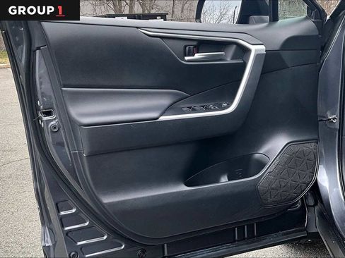 Used 2023 Toyota RAV4 XLE image 22