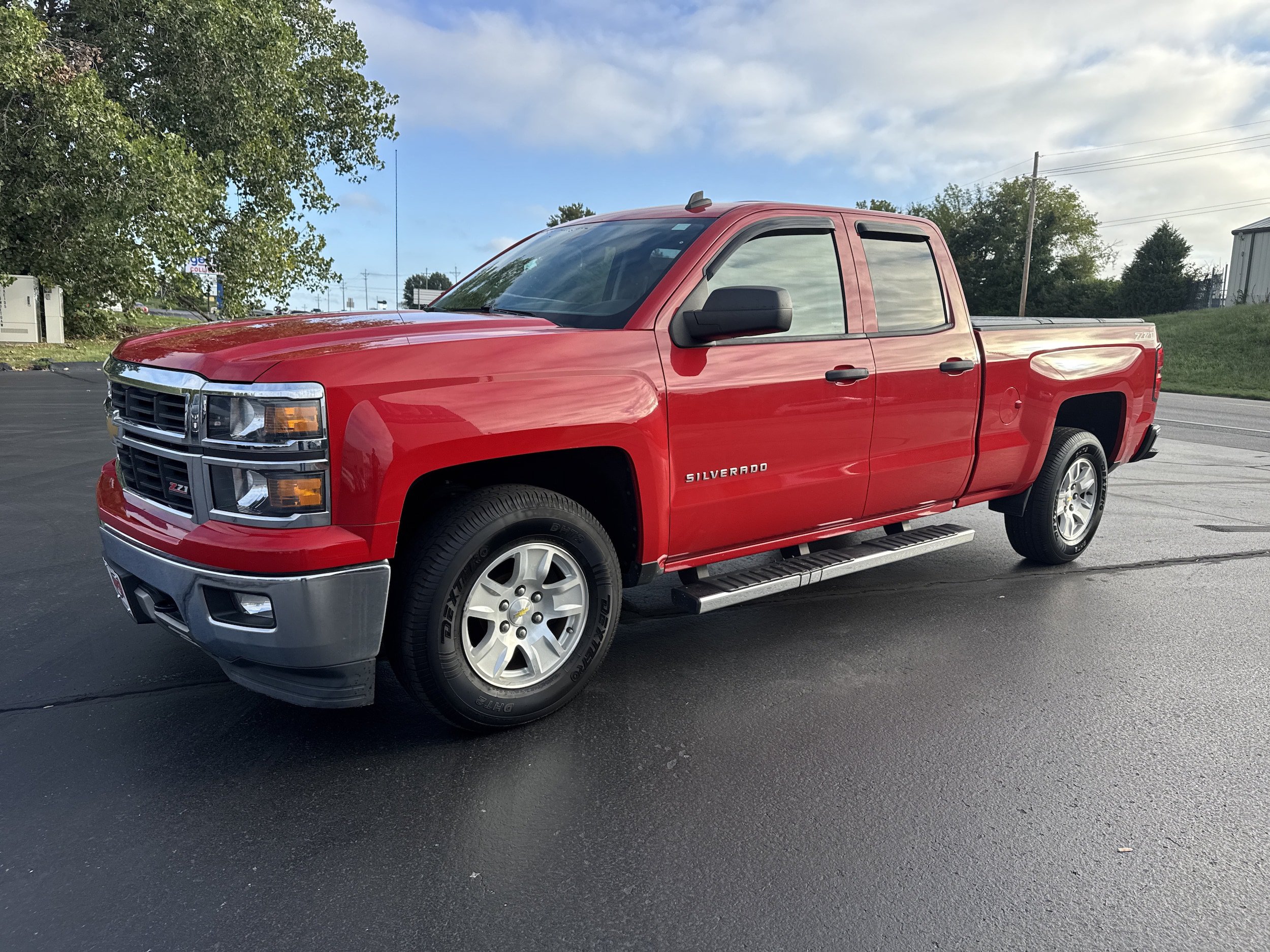 Used 2014 Chevrolet Silverado 1500 LT w/ LT Convenience Package RWD image 4