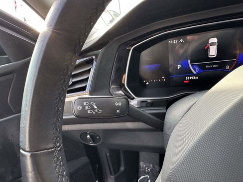 Used 2024 Volkswagen Jetta SE image 24