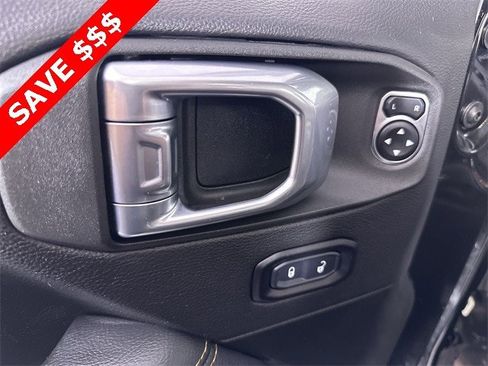 Used 2022 Jeep Gladiator Overland image 24