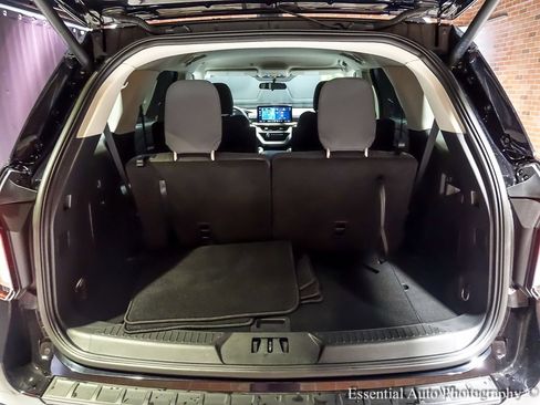 Used 2025 Ford Explorer Active image 26