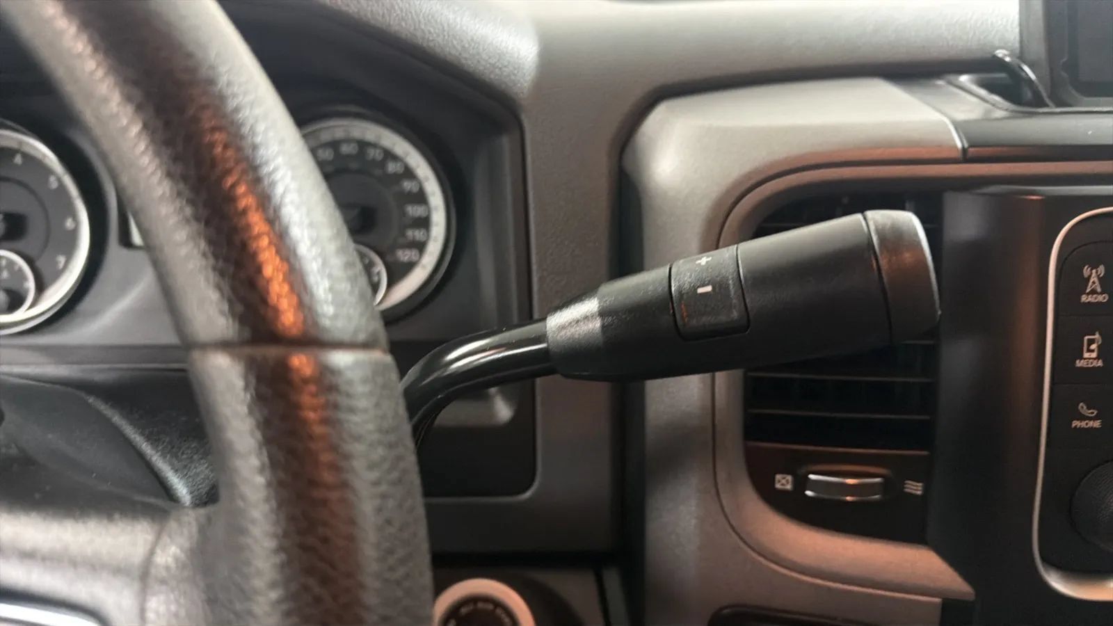 Used 2016 RAM 2500 Tradesman w/ Chrome Appearance Group AWD/4WD image 12