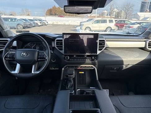 Used 2023 Toyota Tundra Limited image 15